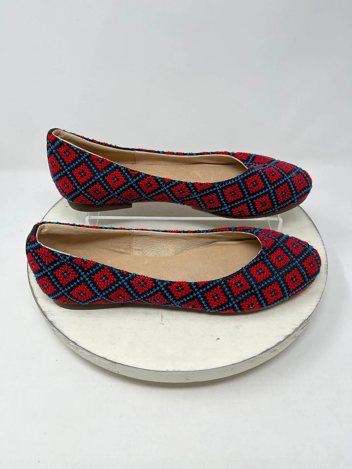 Darzah Size 9 Red & Blue Square Plaid Knit Flats NWOB