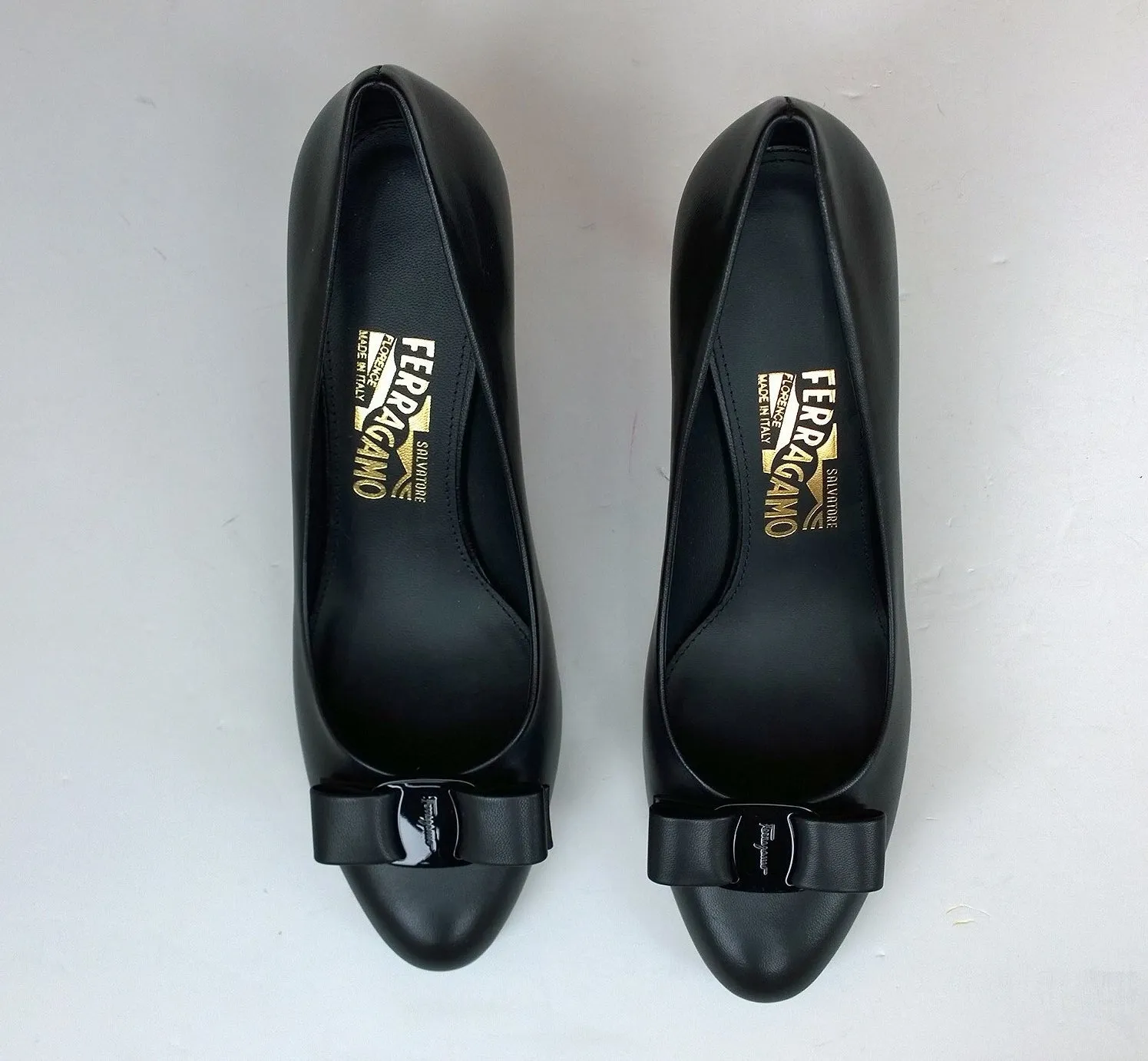 Ferragamo Carla Vara Black Leather Bow Heels Sale Pumps