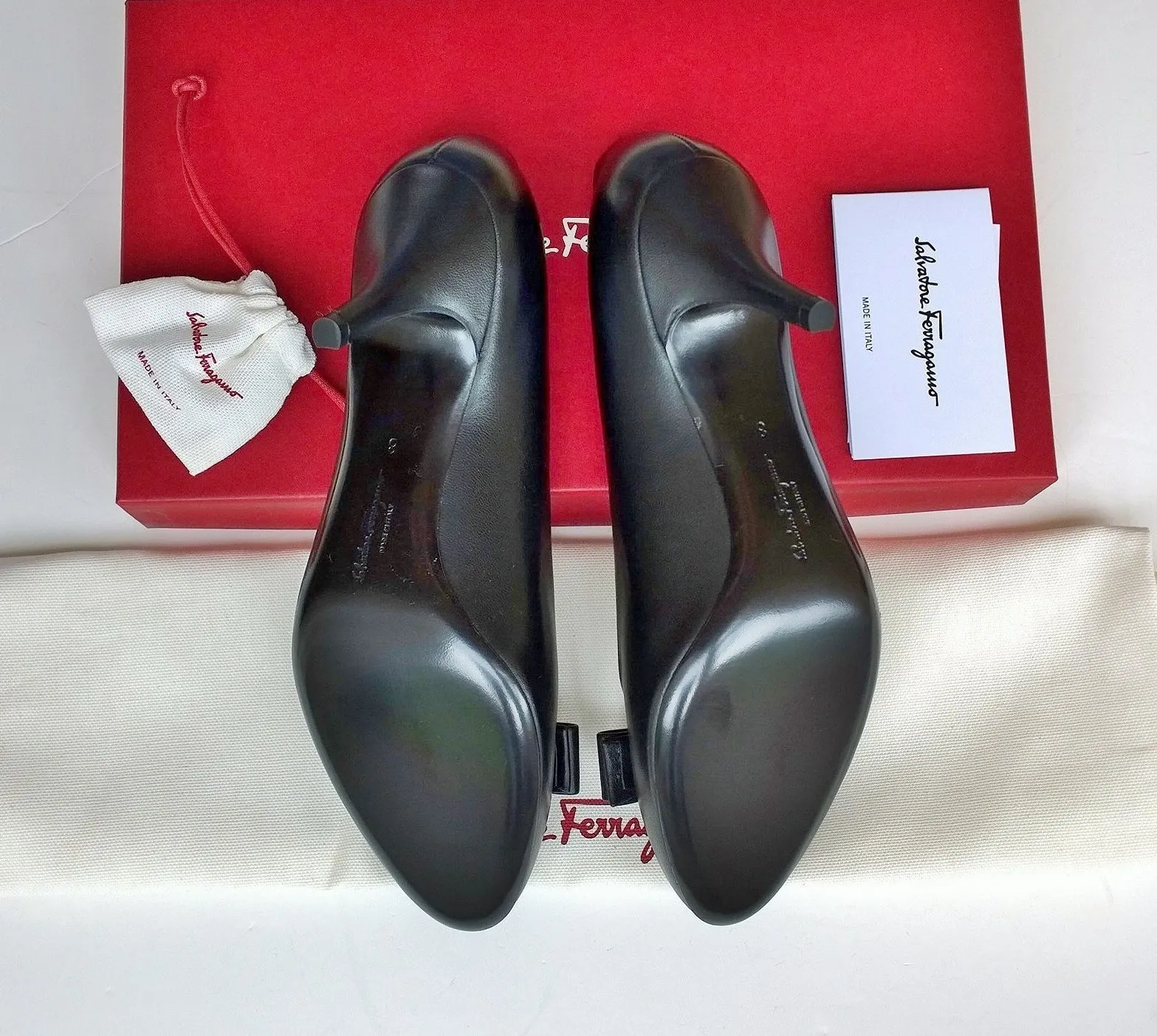 Ferragamo Carla Vara Black Leather Bow Heels Sale Pumps