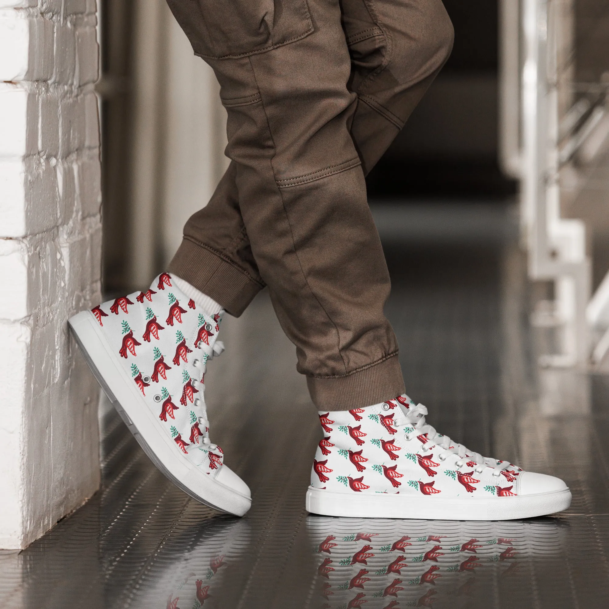 Men Christmas High Top Canvas Shoes (Glamourange Holiday Magic Canvas Shoes For Men - 002)
