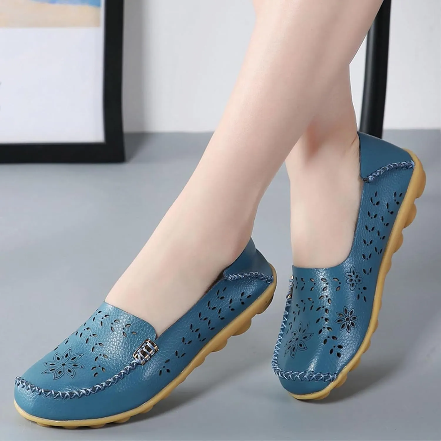 Women's Comfort Walking Boat Shoe Slip on Flat Shoes Ladies Dressy Moccasins Driving Penny Loafers Leather Breathable On Nurse Loafer Round Toe Wild Fashion Soft Orthopedic Sole Flats Casual